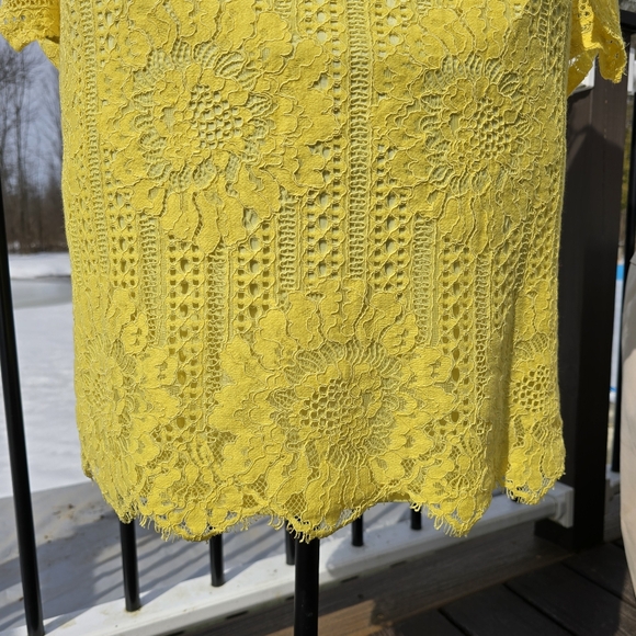Sangria Yellow Lace Dress, size 10 EUC - Picture 9 of 14